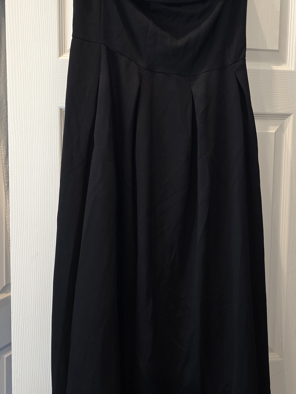 NWT Elegant Black Maxi Dress w/ Flattering Pleats 15"Across, 41" Top To Bottom